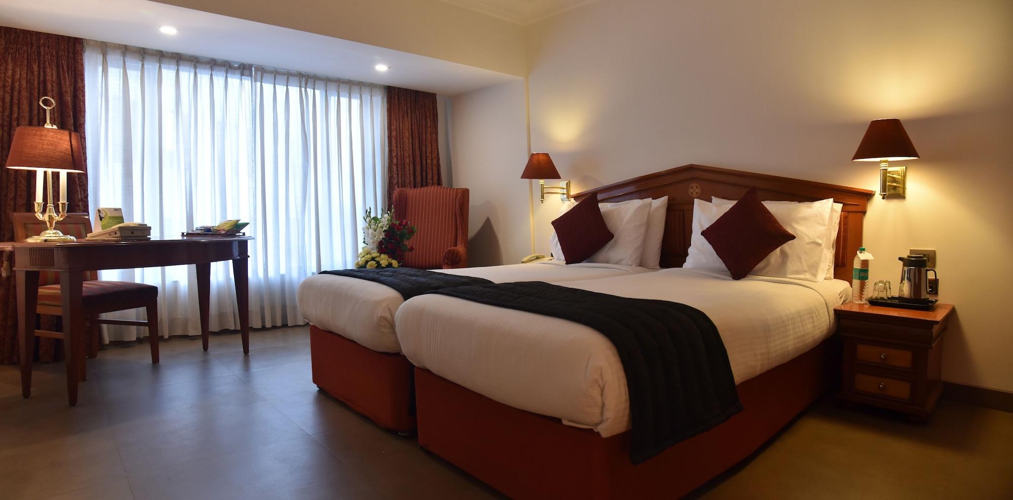 Hotel Sagar Plaza City Centre Pune Bagian luar foto