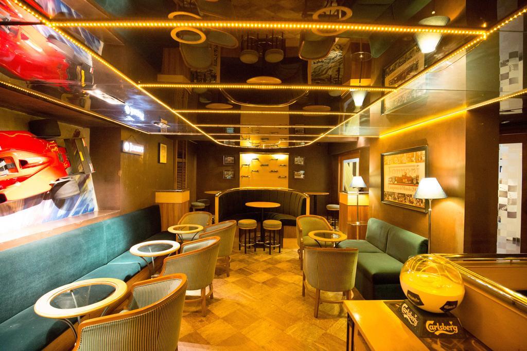 Hotel Sagar Plaza City Centre Pune Bagian luar foto