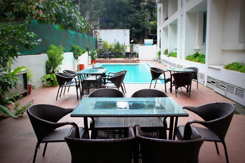 Hotel Sagar Plaza City Centre Pune Bagian luar foto
