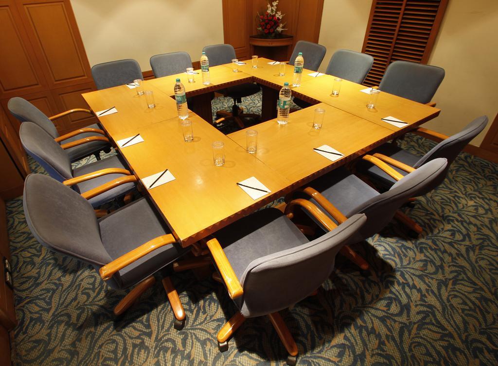 Hotel Sagar Plaza City Centre Pune Bagian luar foto