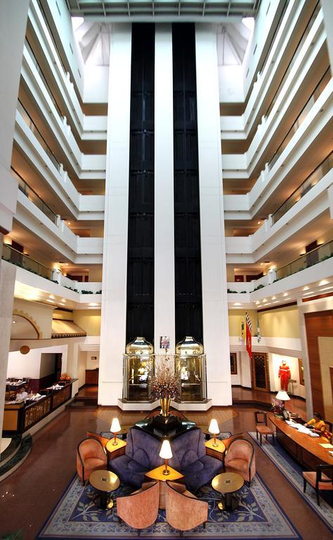 Hotel Sagar Plaza City Centre Pune Bagian luar foto