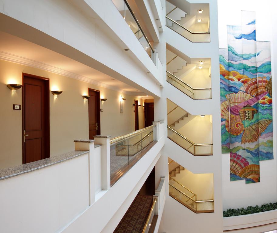 Hotel Sagar Plaza City Centre Pune Bagian luar foto