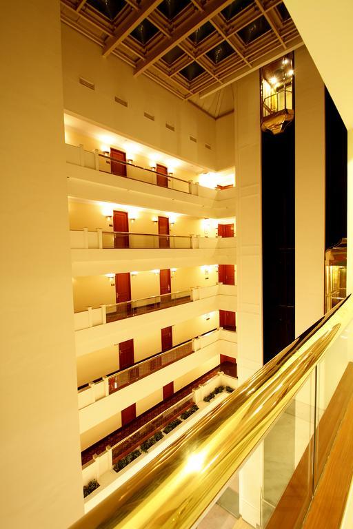 Hotel Sagar Plaza City Centre Pune Bagian luar foto