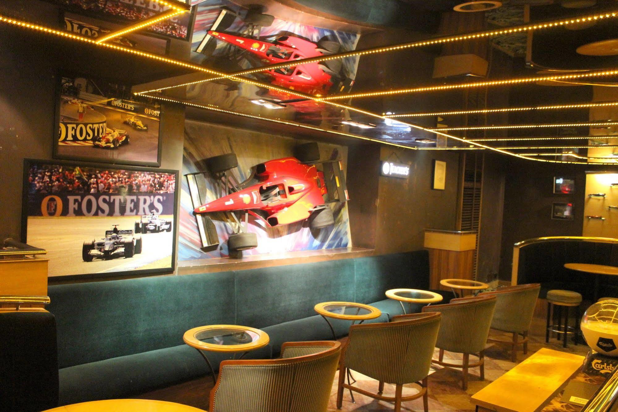 Hotel Sagar Plaza City Centre Pune Bagian luar foto